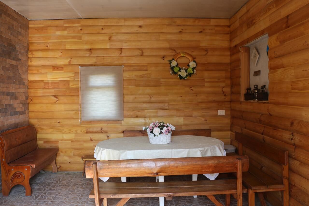 Дома для отпуска Уютный домик с баней и беседкой Zhirovichi
